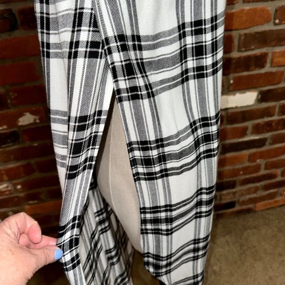 Rails Jordyn Sleeveless Button Up Striped Flannel Top From Revolve Size Small - Picture 6 of 9